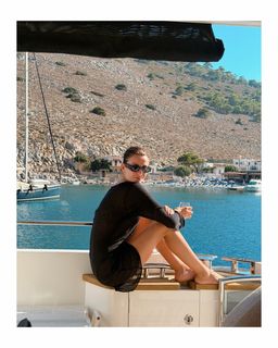 Basak Parlak feet photo 2