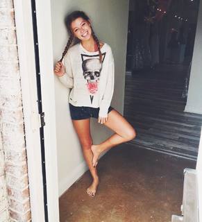 Baskin Champion feet photo 1