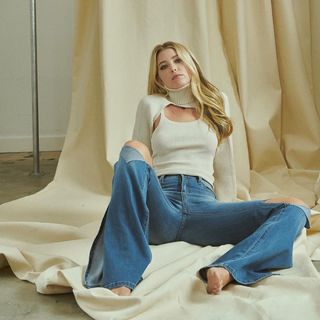Baskin Champion feet photo 4