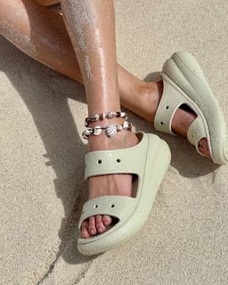 Baskin Champion feet photo 2