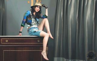 Bat for Lashes feet photo 17
