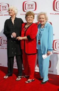 Bea Arthur feet photo 19