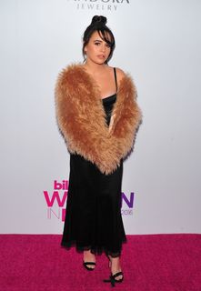 Bea Miller feet photo 3