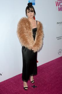 Bea Miller feet photo 16