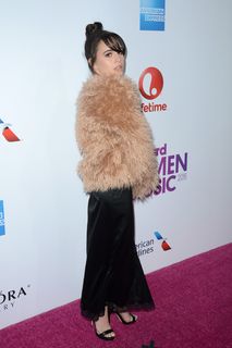 Bea Miller feet photo 14