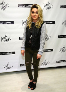 Bea Miller feet photo 16