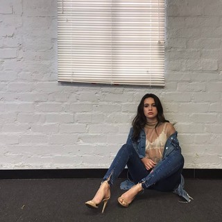 Bea Miller feet photo 12