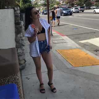 Bea Miller feet photo 8