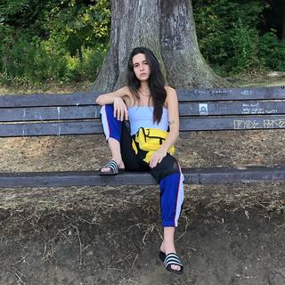 Bea Miller feet photo 15