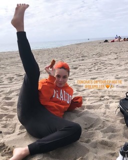 Bea Miller feet photo 6