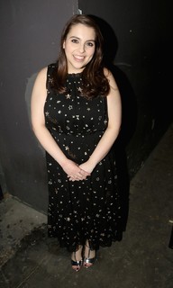 Beanie Feldstein feet photo 4