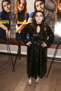 Beanie Feldstein feet photo 6