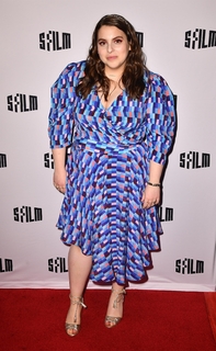 Beanie Feldstein feet photo 14