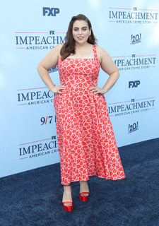 Beanie Feldstein feet photo 9