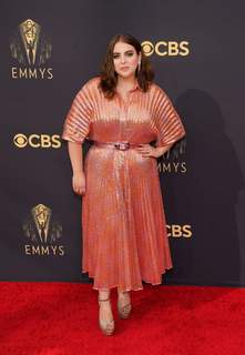 Beanie Feldstein feet photo 10