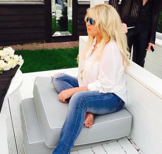 Beata Kozidrak feet photo 1