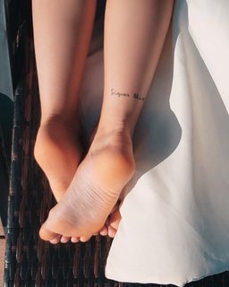 Beatrice Arnera feet photo 16