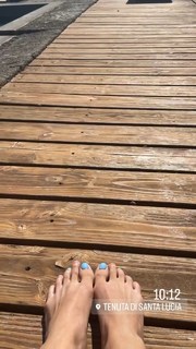 Beatrice Arnera feet photo 6