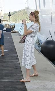 Beatrice Borromeo feet photo 2