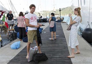 Beatrice Borromeo feet photo 18