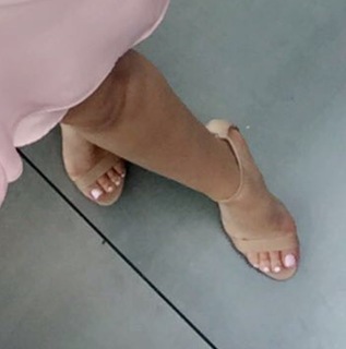 Beatrice Bouchard feet photo 5