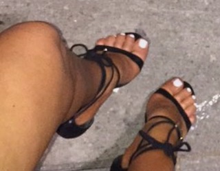 Beatrice Bouchard feet photo 19