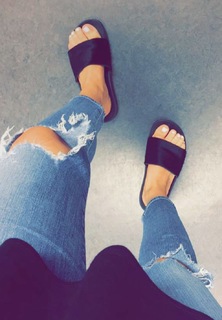 Beatrice Bouchard feet photo 7