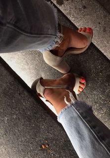 Beatrice Bouchard feet photo 6
