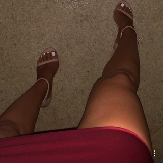 Beatrice Bouchard feet photo 10