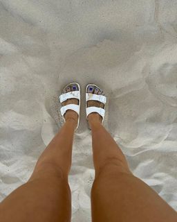 Beatrice Bouchard feet photo 12