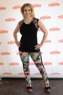 Beatrice Egli feet photo thumbnail