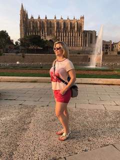Beatrice Egli feet photo thumbnail