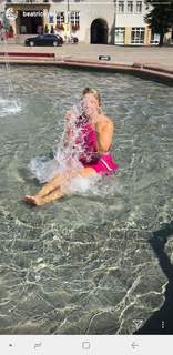 Beatrice Egli feet photo thumbnail