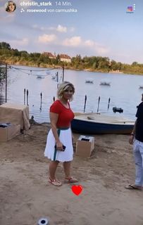 Beatrice Egli feet photo thumbnail