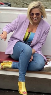 Beatrice Egli feet photo thumbnail