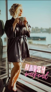 Beatrice Egli feet photo thumbnail