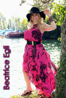 Beatrice Egli feet photo thumbnail