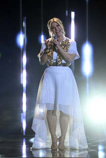 Beatrice Egli feet photo thumbnail