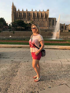 Beatrice Egli feet photo thumbnail