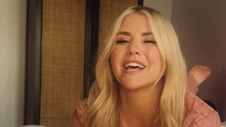 Beatrice Egli feet photo thumbnail