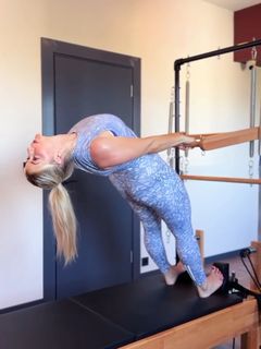 Beatrice Egli feet photo thumbnail