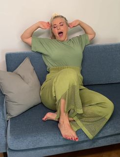 Beatrice Egli feet photo 2