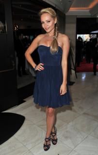 Beatrice Rosen feet photo 1