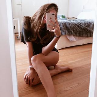 Beatrice Vendramin feet photo 4
