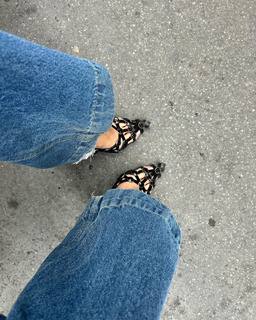 Beatrice Vendramin feet photo 3