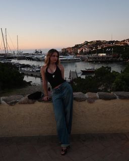 Beatrice Vendramin feet photo 8