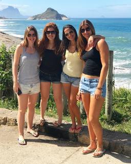 Beatriz Haddad Maia feet photo 7