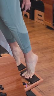 Beatriz Haddad Maia feet photo 3