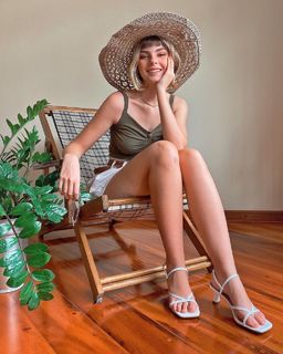 Beatriz Parizotto feet photo 12