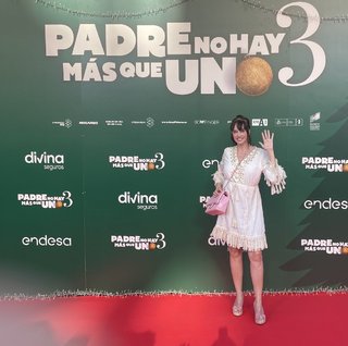 Beatriz Rico feet photo 5
